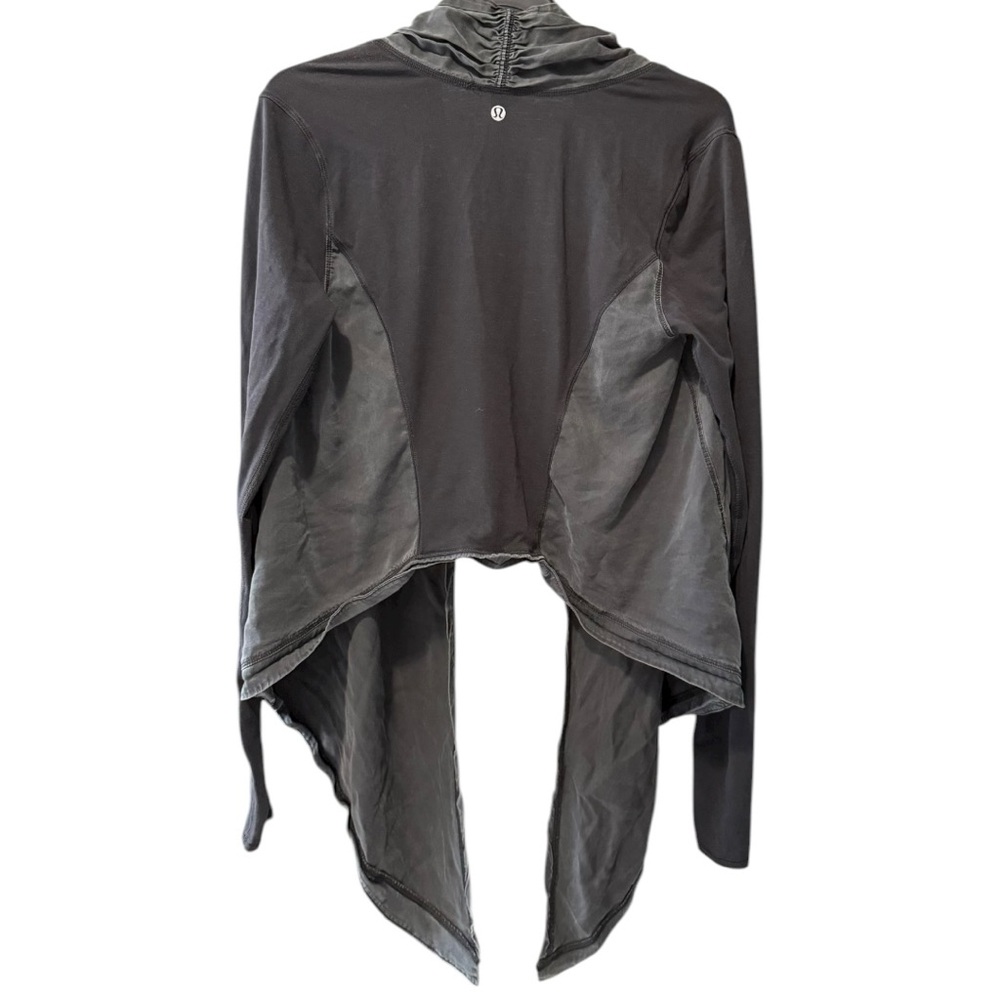 Lululemon Women’s asymmetrical wrap cardigan/Jacket - 8